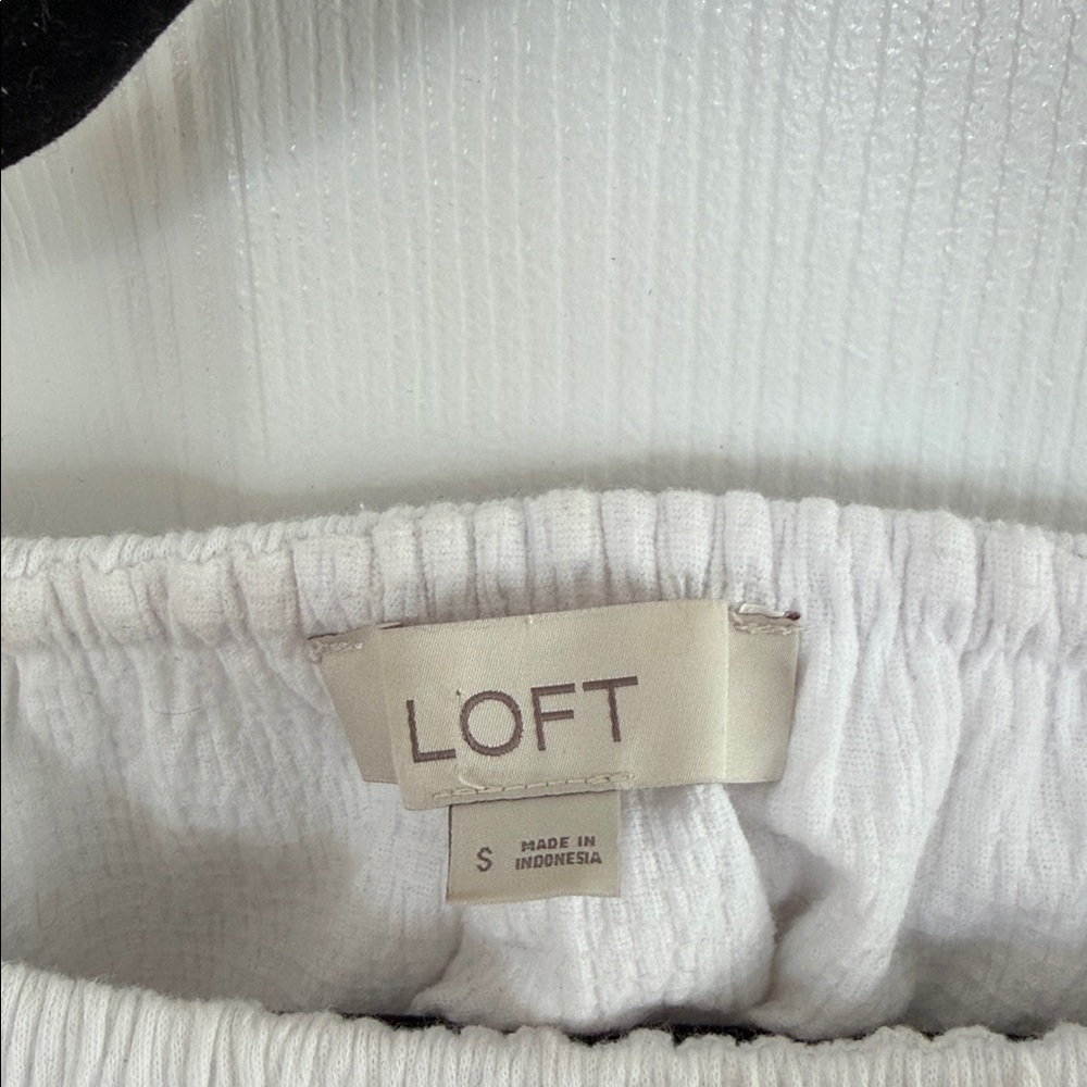 LOFT White Ruffle Top - Picture 3 of 4